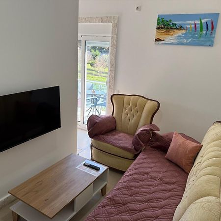 Gjinaj Apartments ウルツィニ エクステリア 写真