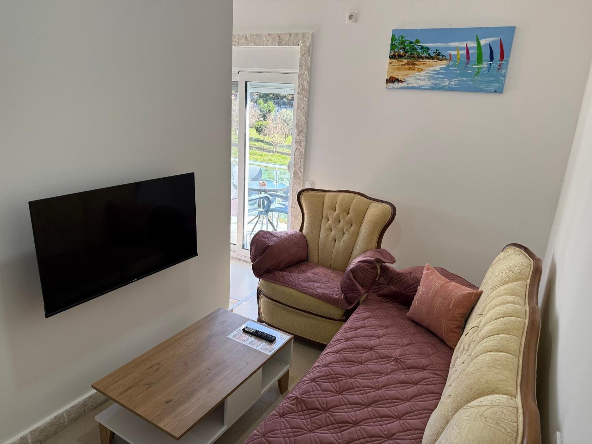 Gjinaj Apartments ウルツィニ エクステリア 写真