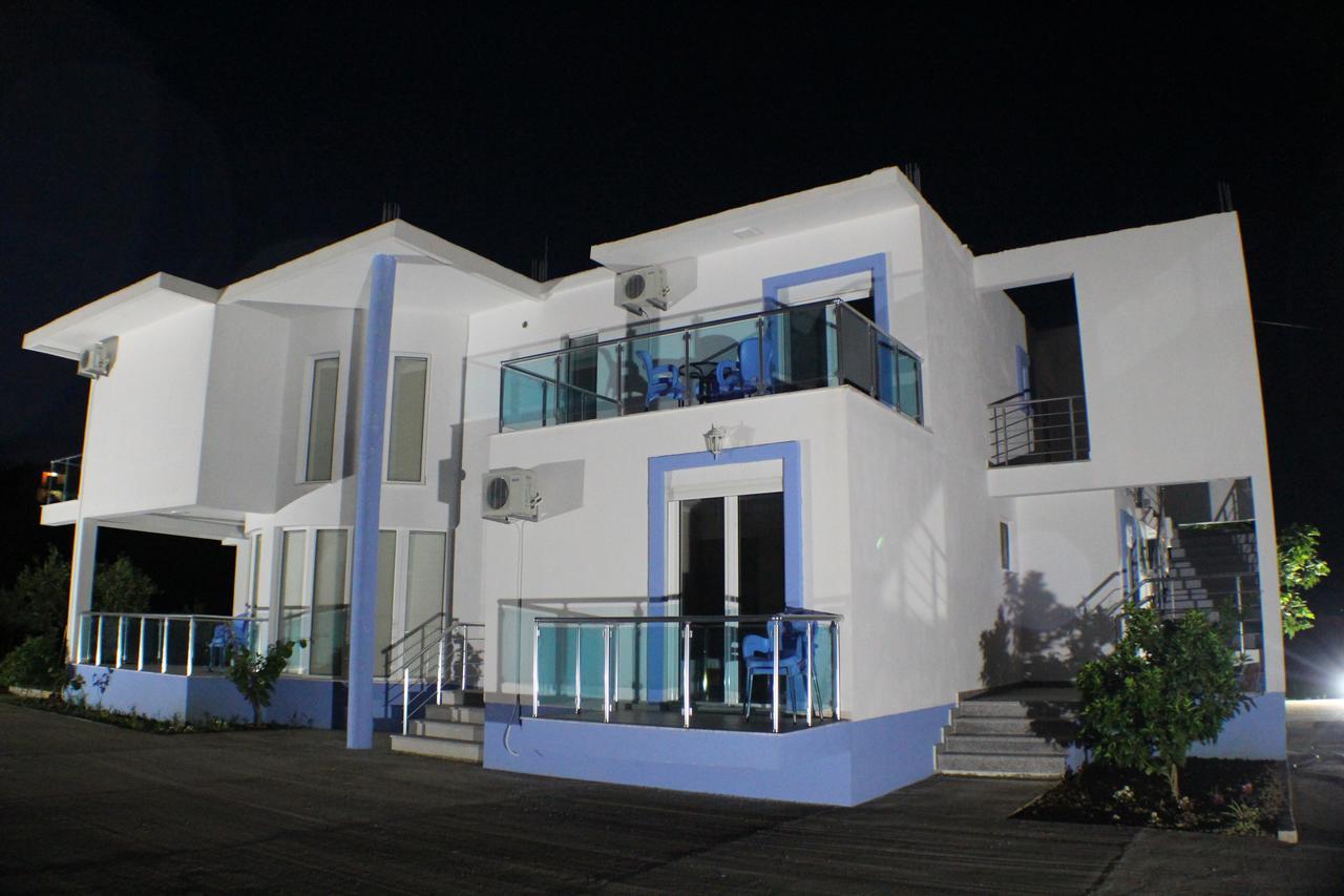 Gjinaj Apartments ウルツィニ エクステリア 写真