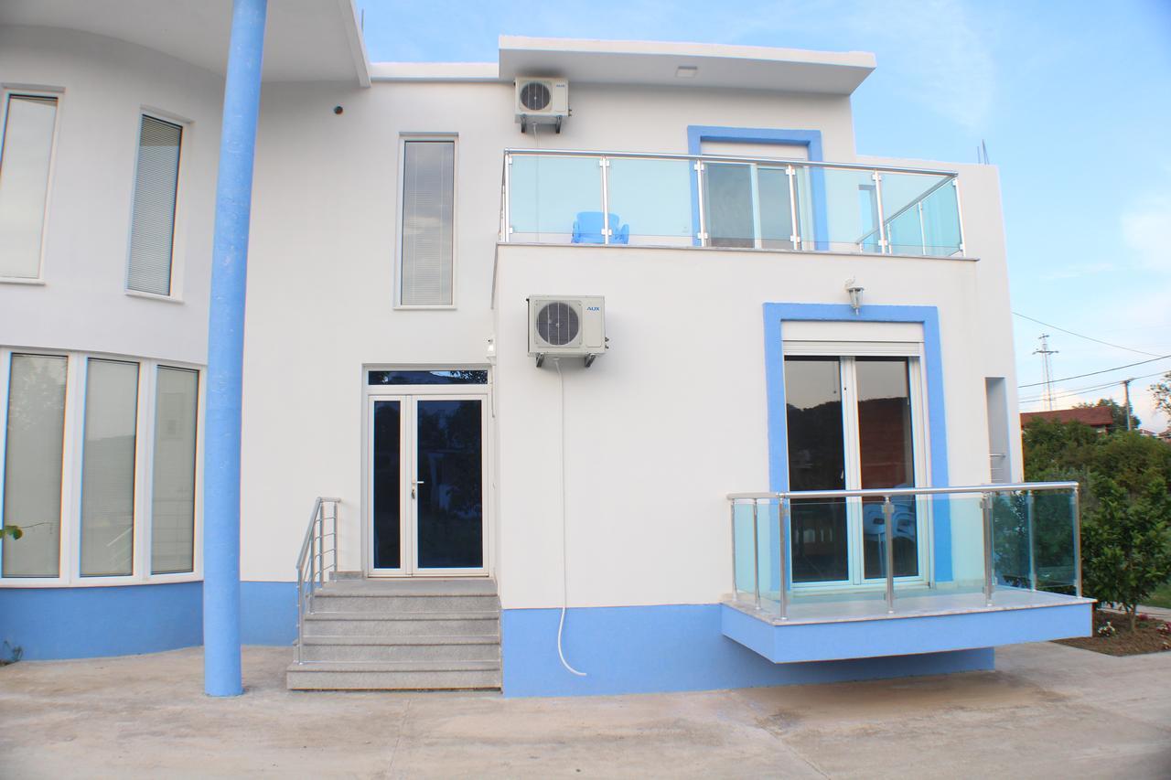Gjinaj Apartments ウルツィニ エクステリア 写真