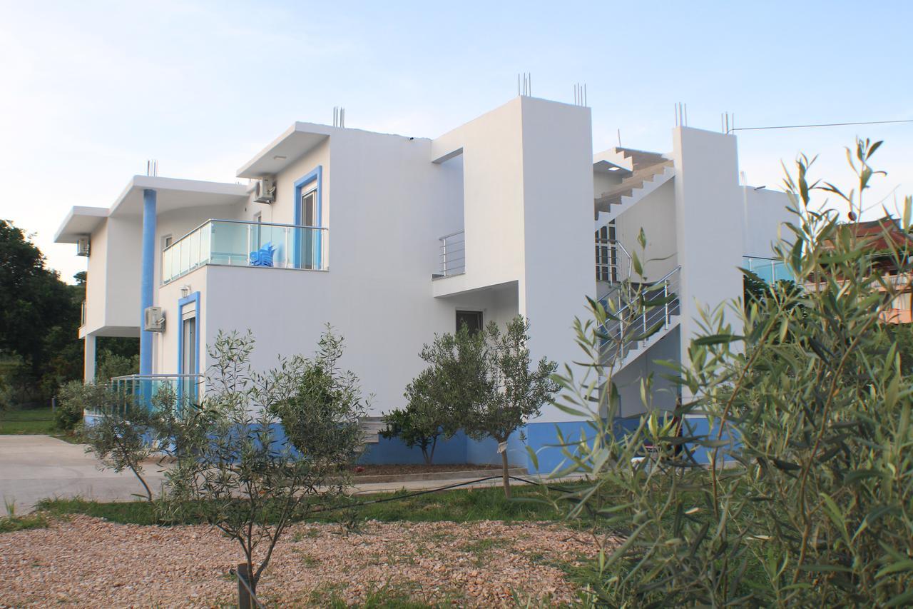 Gjinaj Apartments ウルツィニ エクステリア 写真